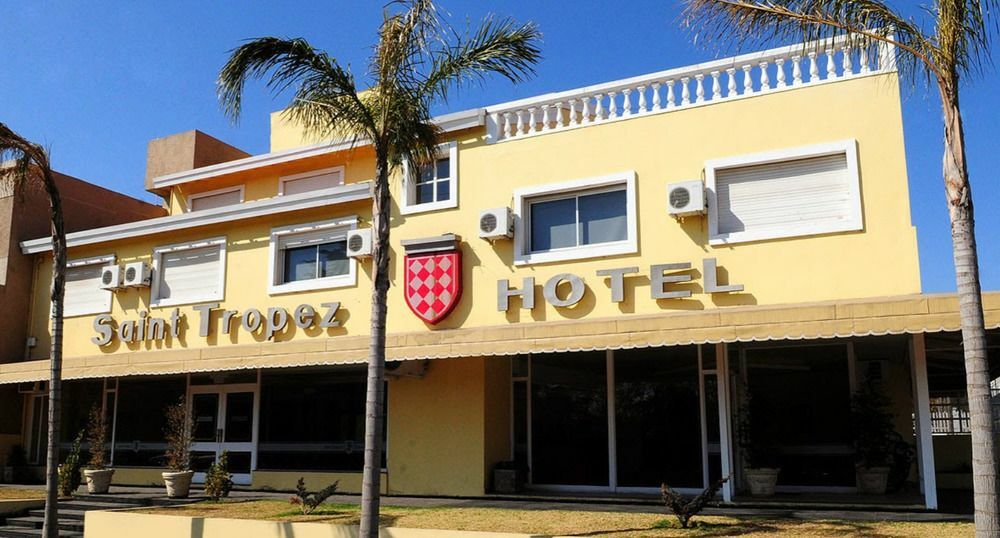 Hotel Saint Tropez Villa Carlos Paz Exteriér fotografie